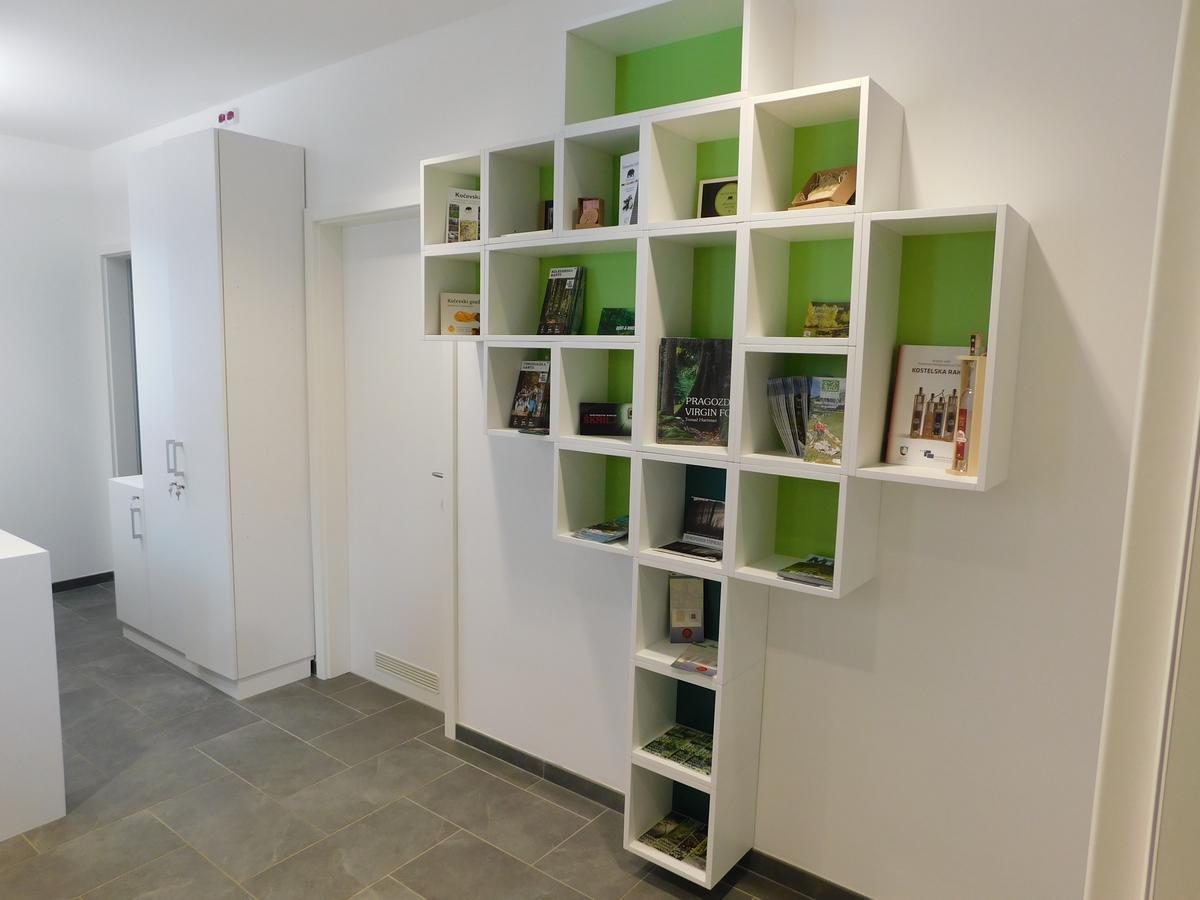 Hostel Bearlog Kocevje Ngoại thất bức ảnh